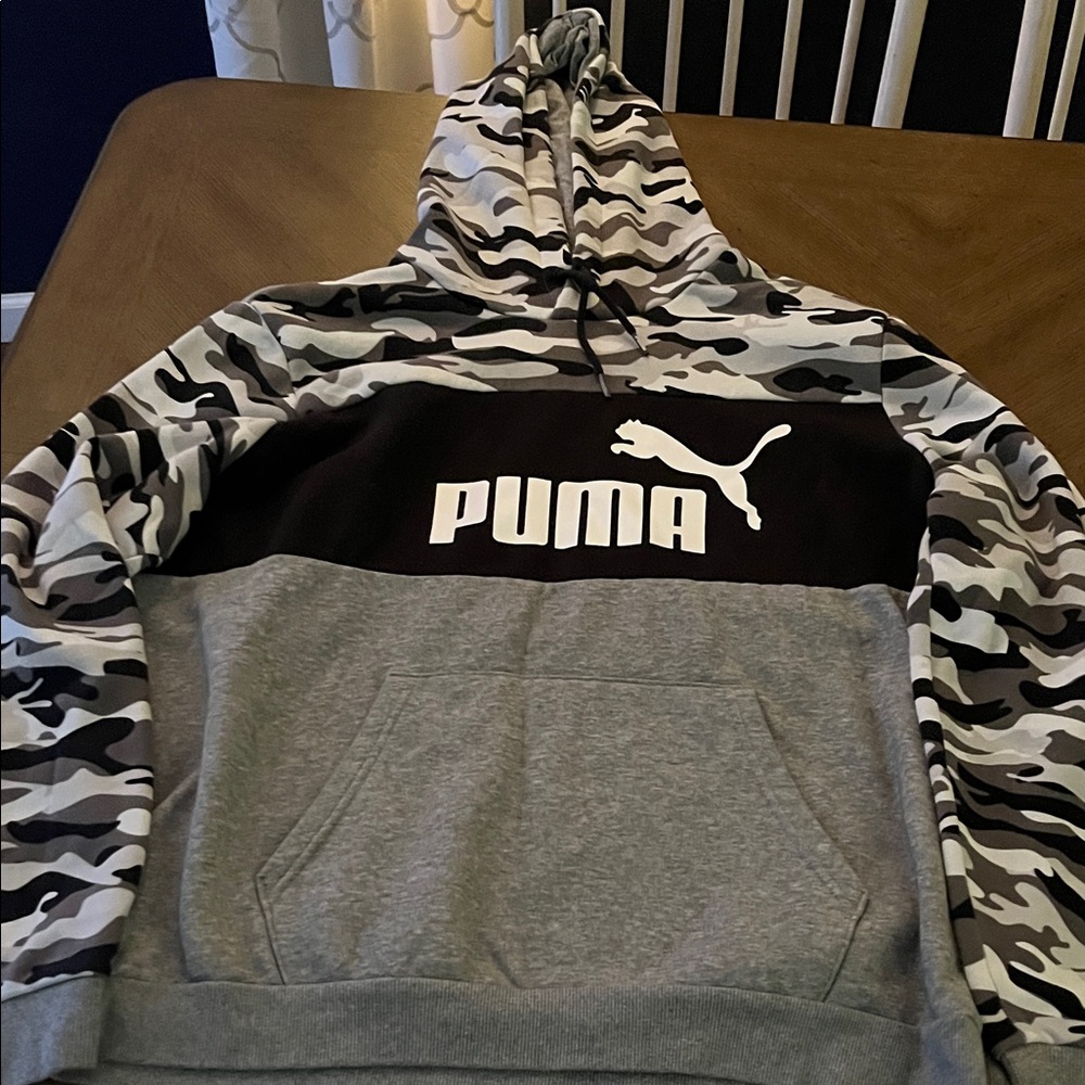 PUMA Mens Camouflage Hoodie.